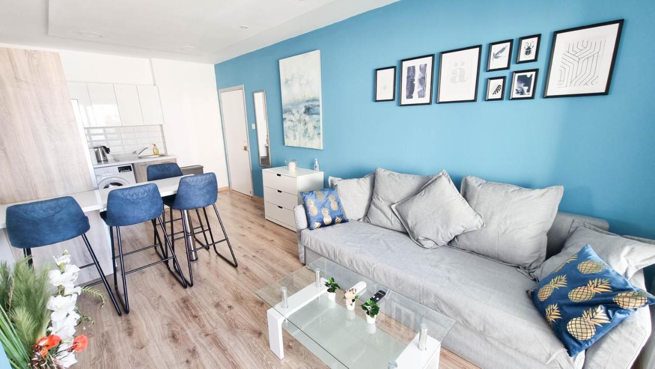 Modern Retreat: 2Br Stylish Apt With Comfy Rooms! Smart Tv With 200Mbps Internet Lárnaca Exterior foto